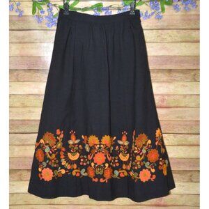 Vintage Unique Fall Handmade Ladies M Black Floral Crewel Embroidered Midi Skirt